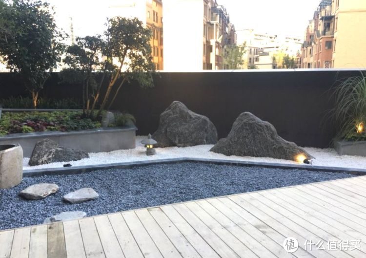 ?買低樓層82㎡新房，花25萬裝修，主要就為了這100㎡豪華大露臺