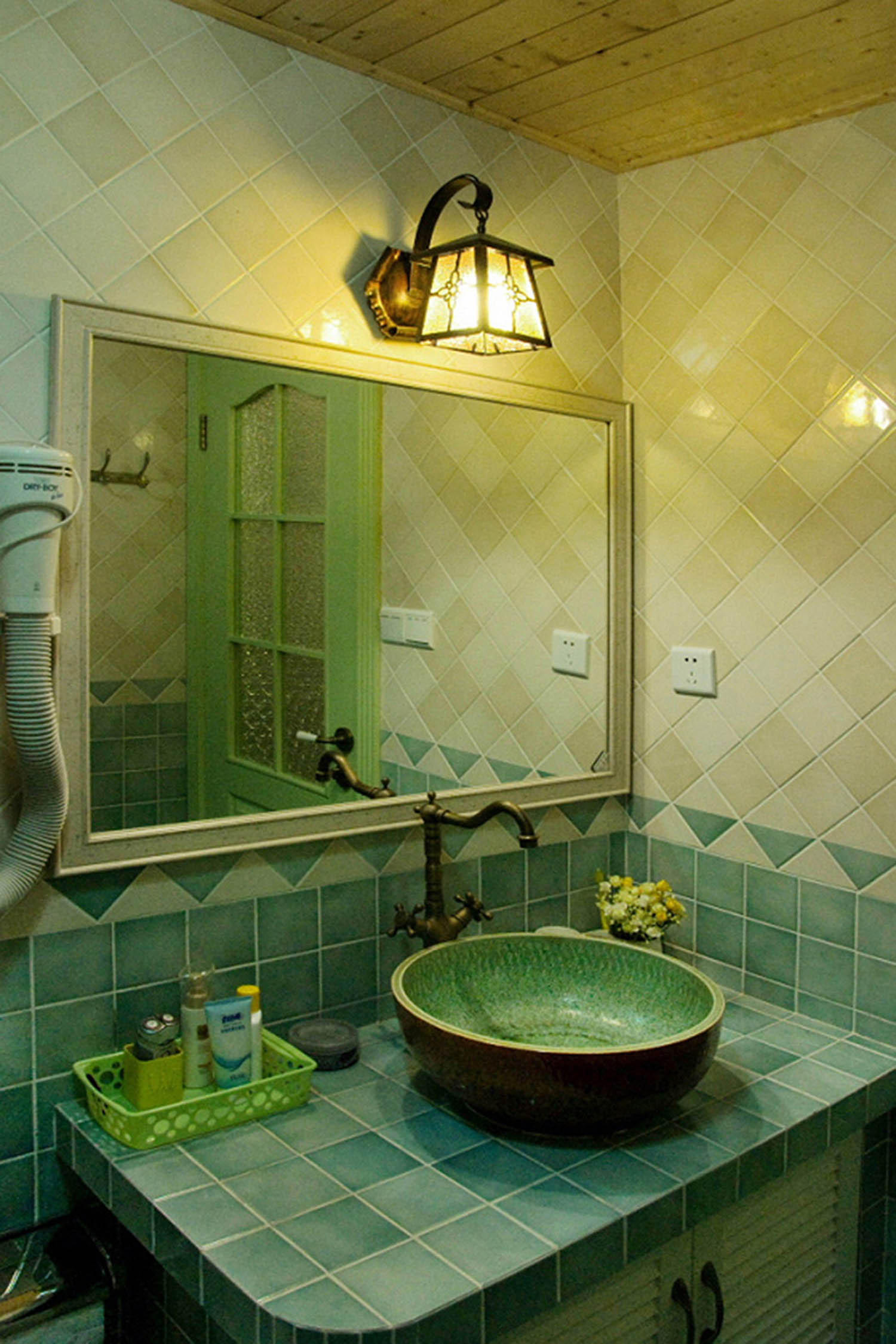 美式田園風格臥室裝修圖片_英式田園風格裝修_田園風格裝修