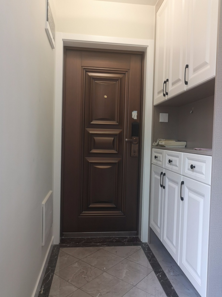 玄關(guān)玄關(guān)柜裝修效果圖家的避風港現(xiàn)代簡約玄關(guān)設(shè)計圖片賞析