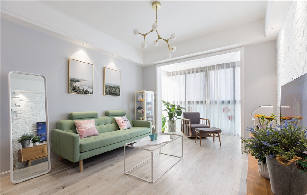 客廳窗簾裝修效果圖80平粉色時(shí)空，完爆你的少女心北歐極簡客廳設(shè)計(jì)圖片賞析