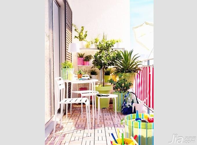 生活陽(yáng)臺(tái)裝修效果圖欣賞_簡(jiǎn)歐陽(yáng)臺(tái)裝修效果圖欣賞_陽(yáng)臺(tái)裝修效果圖欣賞