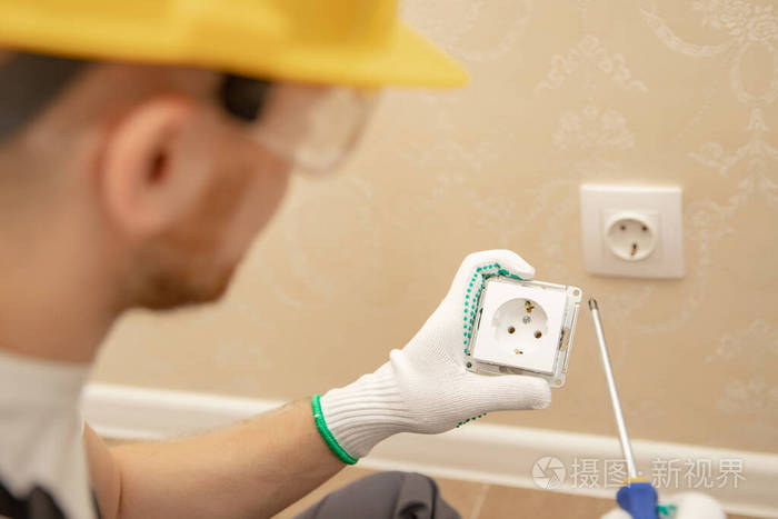 室內(nèi)裝修價(jià)格_室內(nèi)室內(nèi)旋轉(zhuǎn)樓梯價(jià)格_室內(nèi)簡約裝修價(jià)格