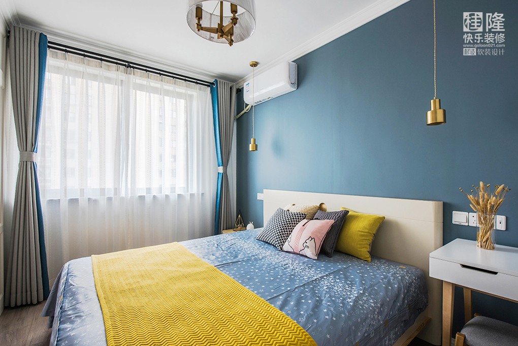 臥室窗簾裝修效果圖90㎡北歐風二居室，詩意地棲居北歐極簡臥室設計圖片賞析