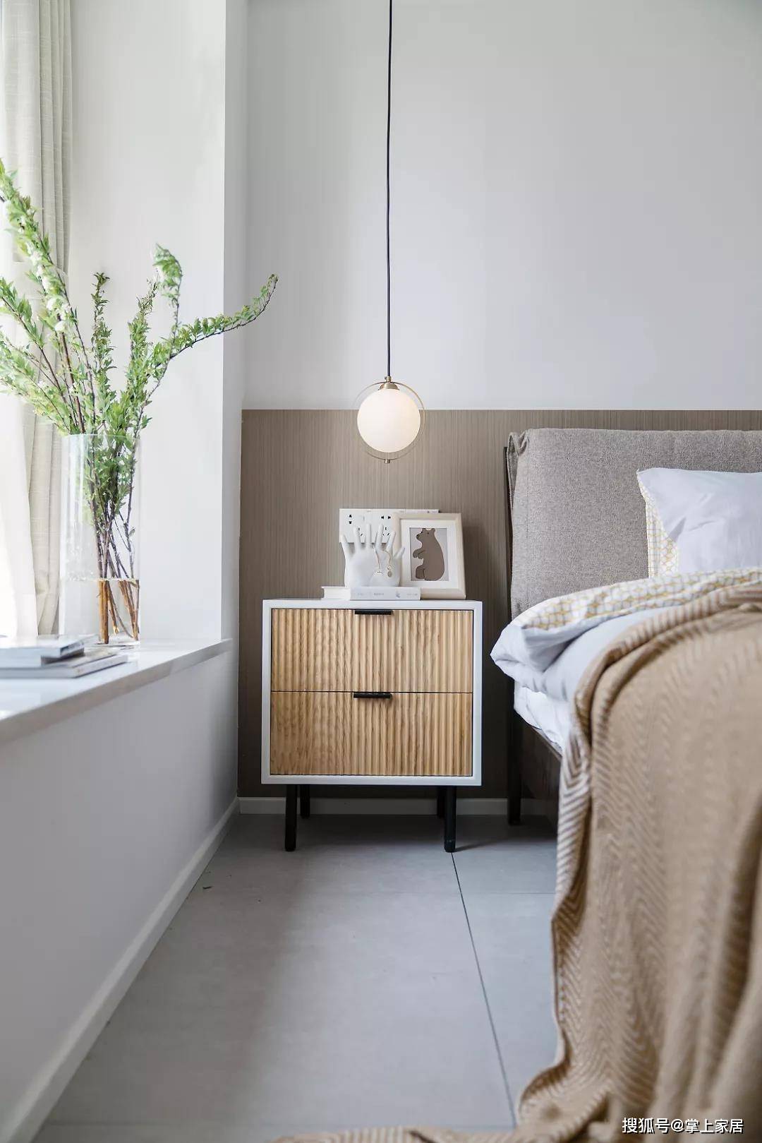 中年夫妻賣小房換大房，185㎡工業(yè)風裝修，入戶就有小吧臺，羨慕