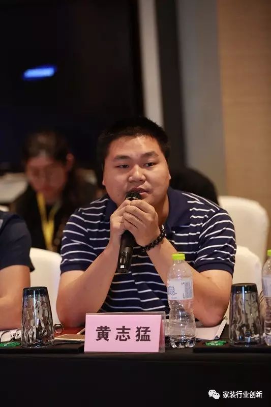 咖啡廳裝修效果圖 設(shè)計_上海裝修展會春亭設(shè)計棒_青島裝修設(shè)計