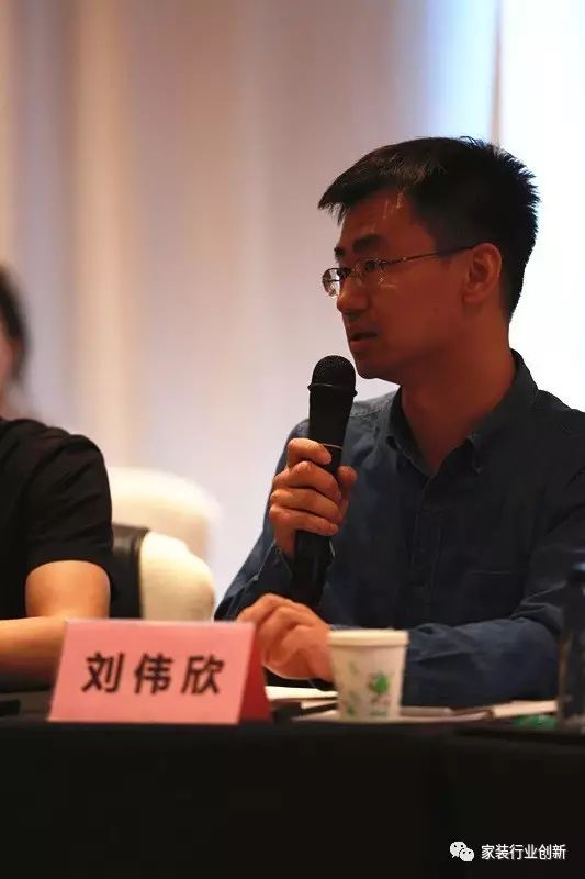 上海裝修展會春亭設(shè)計棒_咖啡廳裝修效果圖 設(shè)計_青島裝修設(shè)計