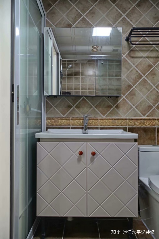 房子裝修只設(shè)計(jì)自己裝_房子裝修玄關(guān)設(shè)計(jì) 中式_房子裝修設(shè)計(jì)圖