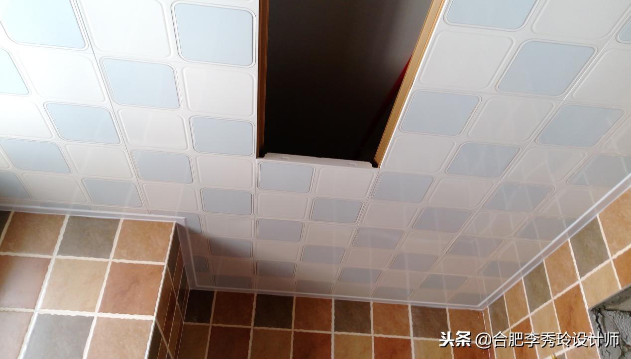 老公衛(wèi)生間非做吊頂，預(yù)算都不夠了！機智選了這種材質(zhì)，便宜好看