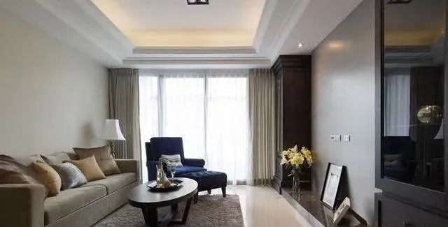 客廳吊頂該如何設(shè)計(jì)？這個(gè)方法10年設(shè)計(jì)師都沒(méi)見(jiàn)過(guò)！